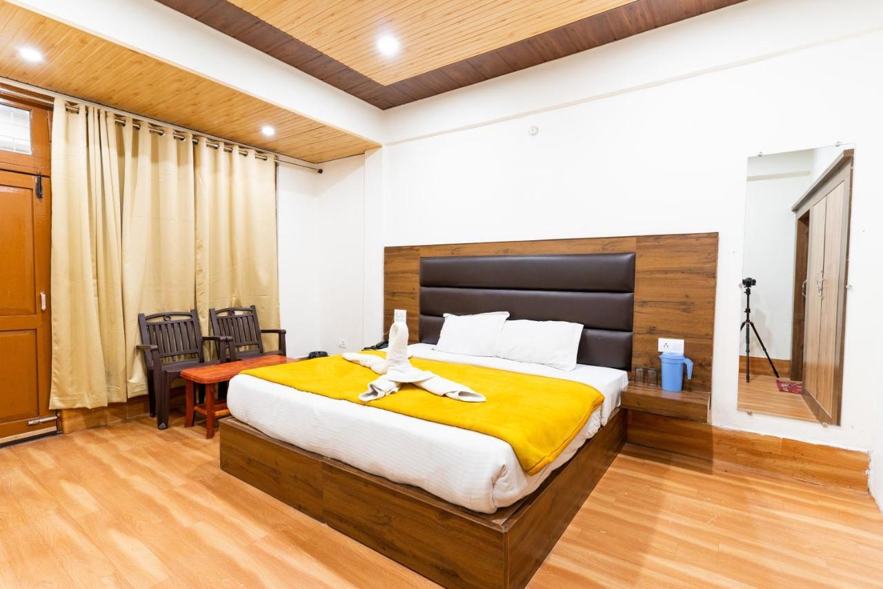 Hotel Woodland Nainital Esterno foto