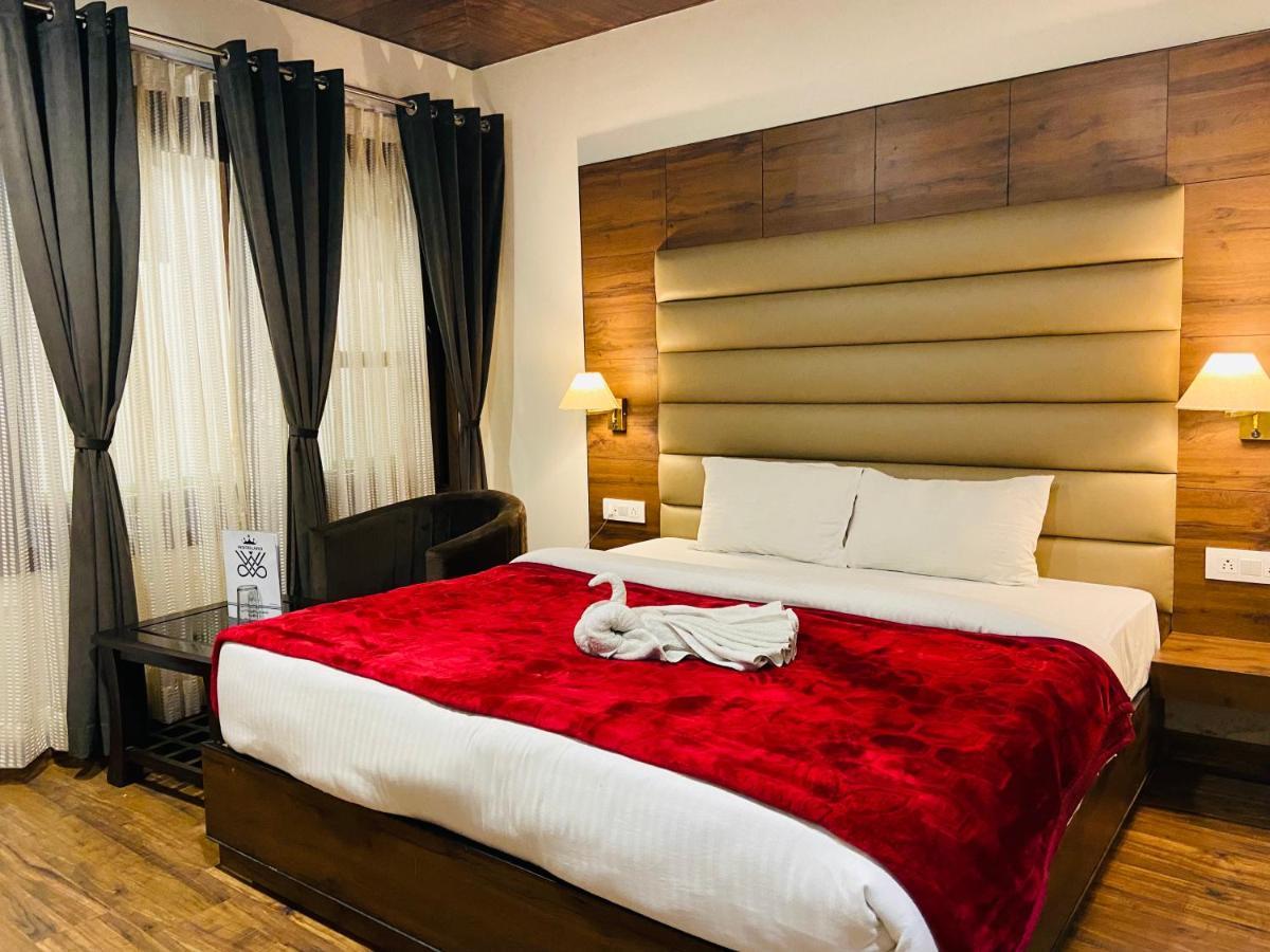 Hotel Woodland Nainital Esterno foto
